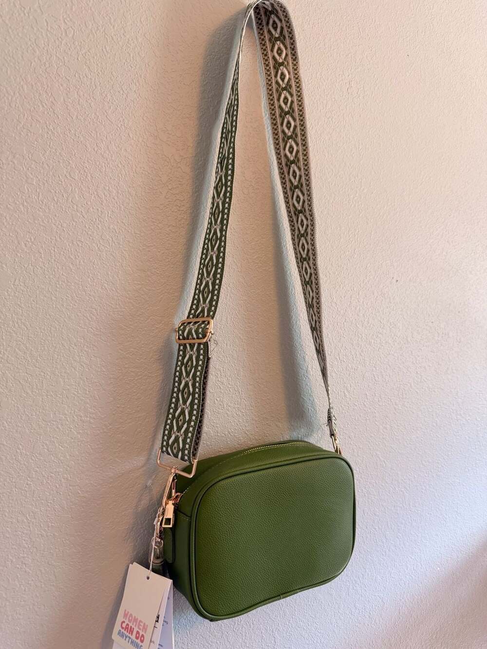 ah.dorned Green Camera Style Crossbody Bag with Geometric Pattern Guitar Strap